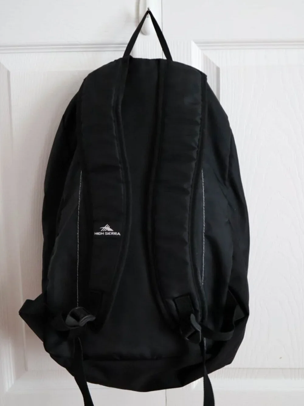 Sierra Synch Lightweight Drawstring Backpack Daypack Black 17